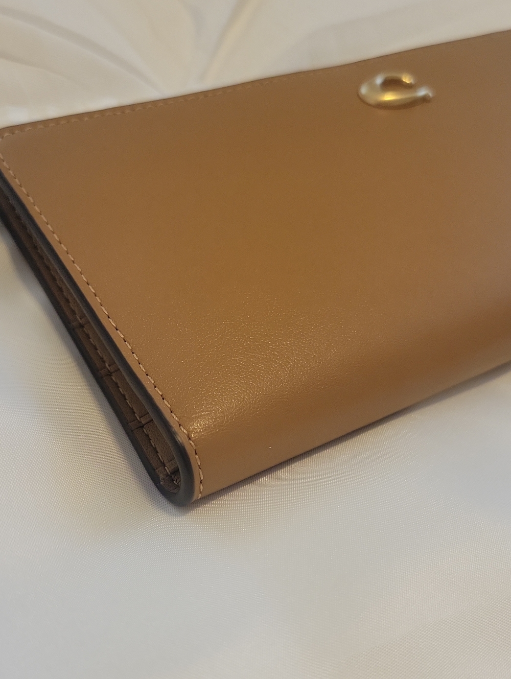Coach Essential slim wallet in Honey Brown - Picture 3 of 11